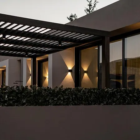 Zeuscave Villa *